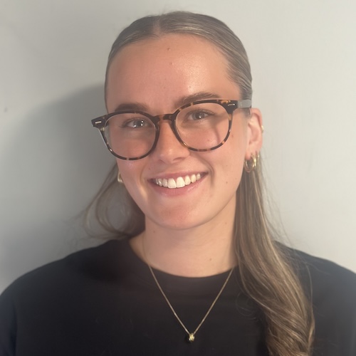 Dr Shelby Holter